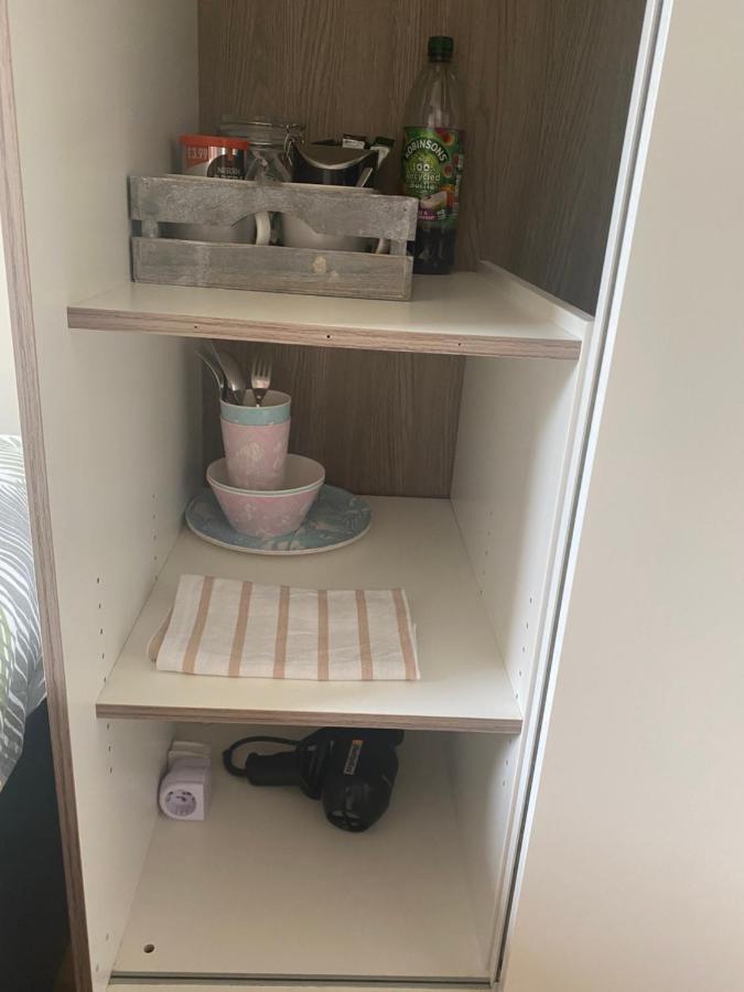 Private Room And Bathroom With Private Entrance Near Warwick Town Centre المظهر الخارجي الصورة
